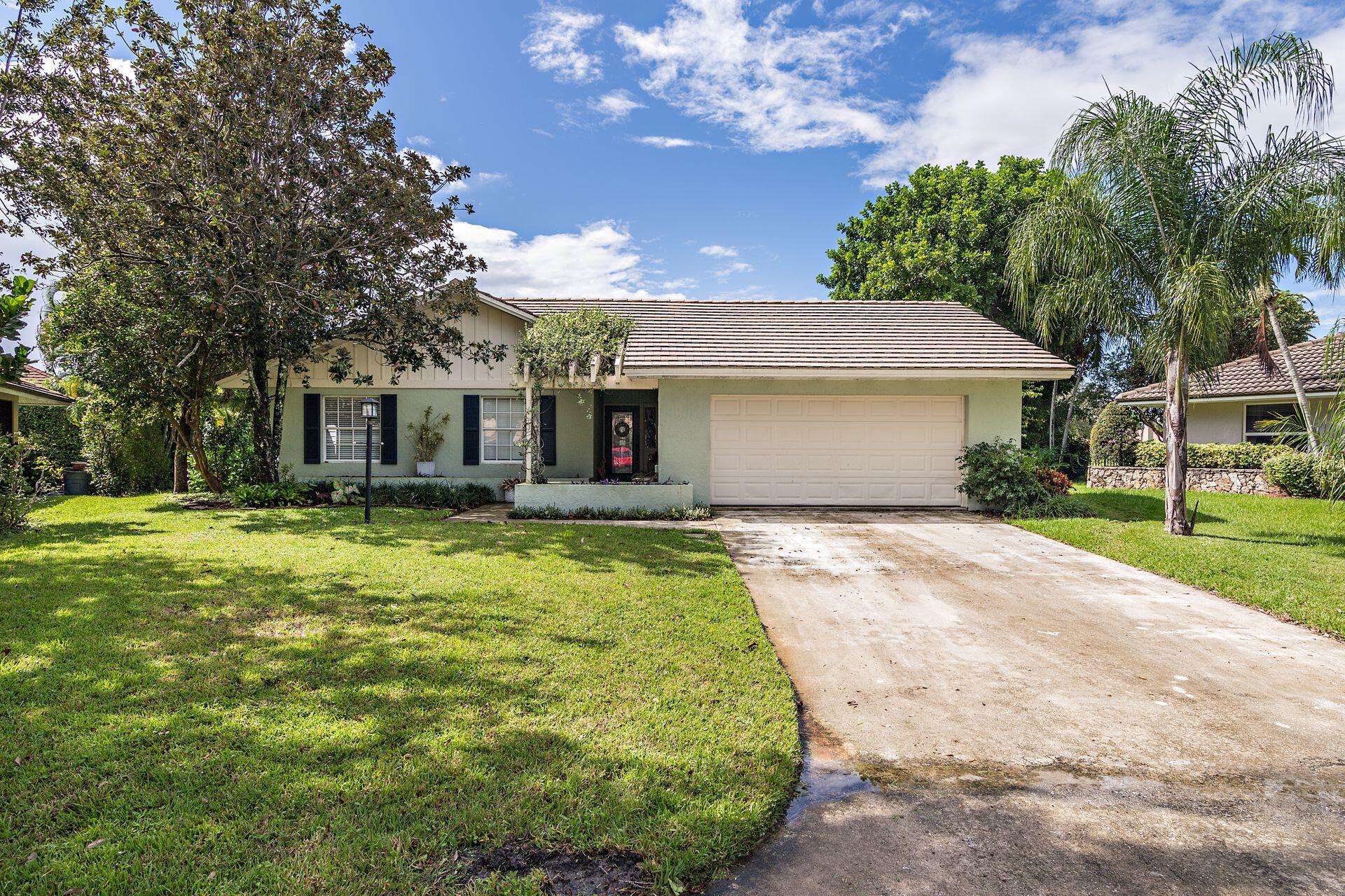 8 Bannock Road Palm Beach Gardens, FL 33418 - Photo 1 of 19 1