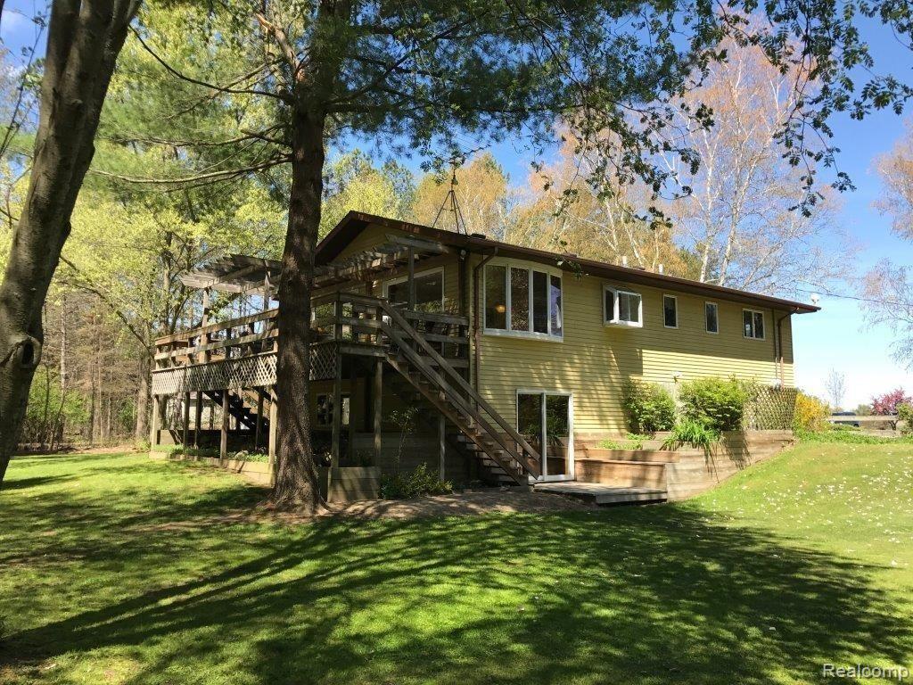 230 East Millington Road Fostoria, MI 48435 - Photo 4 of 42 42DE8644-0DFB-4F81-BD3B-CFEBA28B38C3.JPG