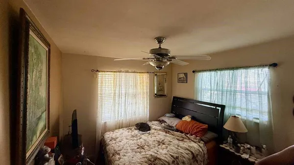 $650,000 | 280 Northeast 40th Court, Oakland Park, FL 33334