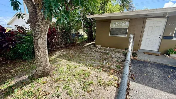 $650,000 | 280 Northeast 40th Court, Oakland Park, FL 33334
