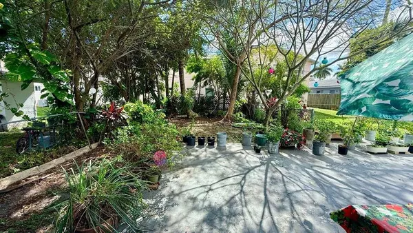 $650,000 | 280 Northeast 40th Court, Oakland Park, FL 33334
