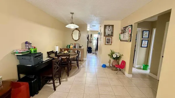 $650,000 | 280 Northeast 40th Court, Oakland Park, FL 33334