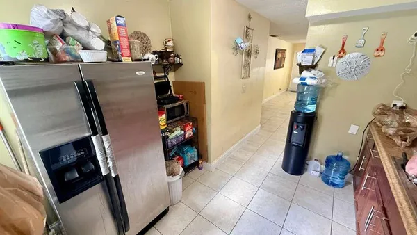 $650,000 | 280 Northeast 40th Court, Oakland Park, FL 33334