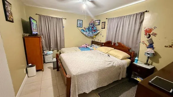 $650,000 | 280 Northeast 40th Court, Oakland Park, FL 33334