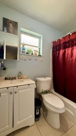 $650,000 | 280 Northeast 40th Court, Oakland Park, FL 33334