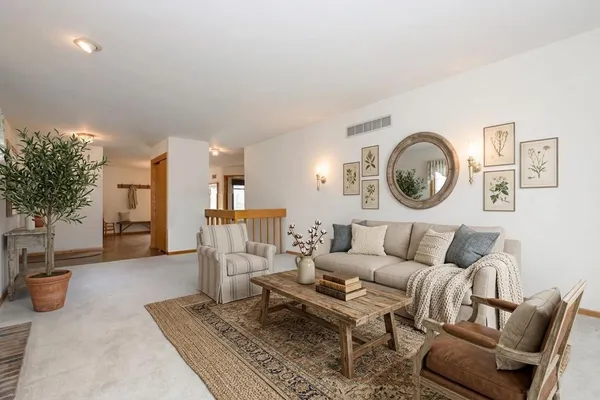 $349,900 | 118 Harrogate Drive, Waukesha, WI 53188