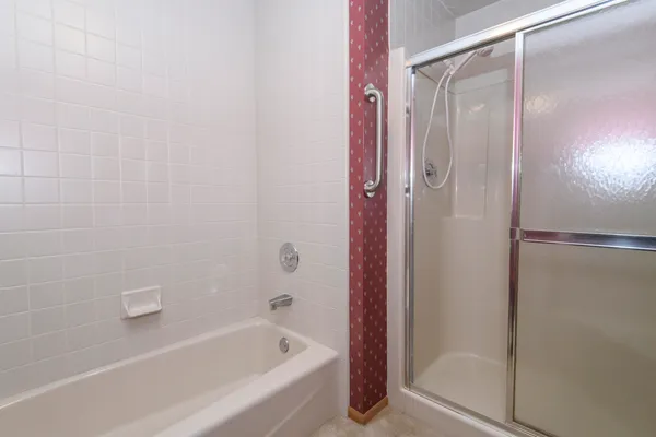 $349,900 | 118 Harrogate Drive, Waukesha, WI 53188