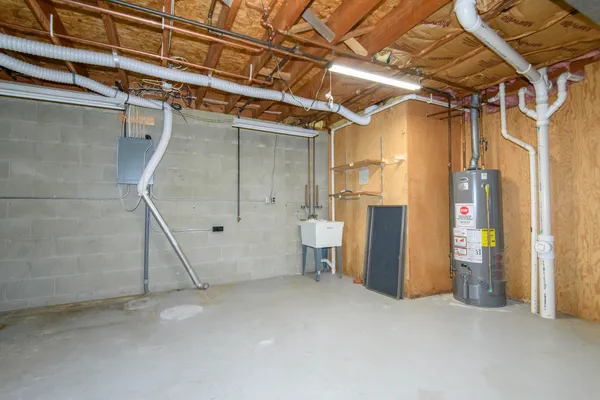 $349,900 | 118 Harrogate Drive, Waukesha, WI 53188