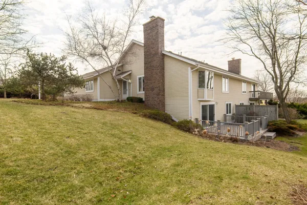 $349,900 | 118 Harrogate Drive, Waukesha, WI 53188