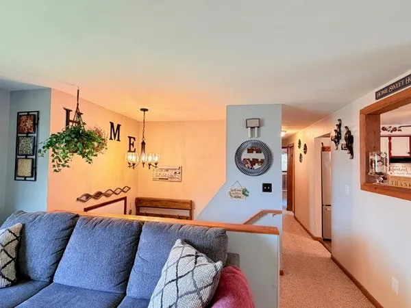 $274,900 | 8 Briggs Drive, Auburn, NY 13021