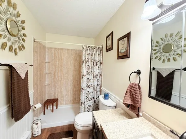 $274,900 | 8 Briggs Drive, Auburn, NY 13021