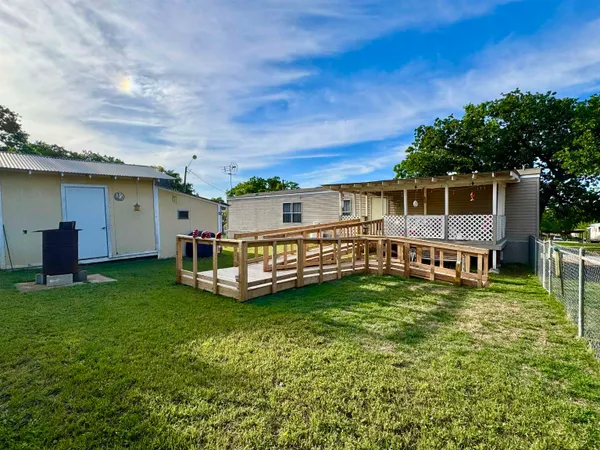 $150,000 | 118 Beaver, Tow, TX 78672