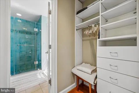 $1,490,000 | 6 Old Stage Court, Rockville, MD 20852