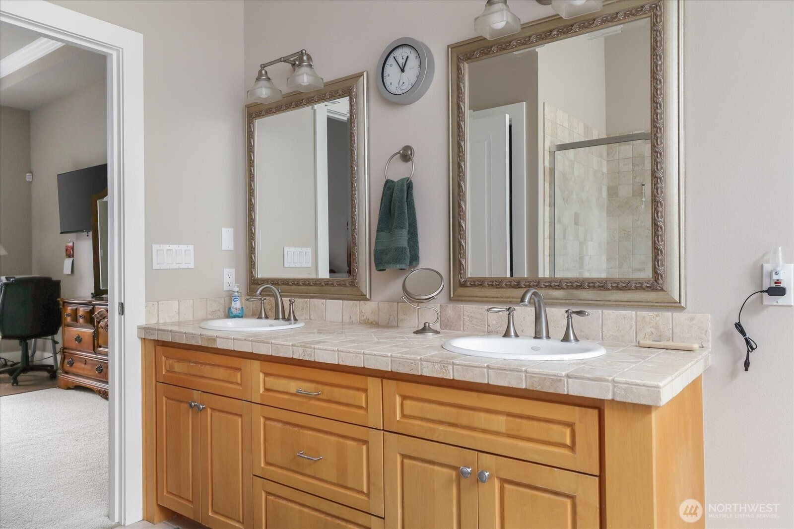 1689 West Beach Road Oak Harbor, WA 98277 - Photo 15 of 40 Gallery Image 15