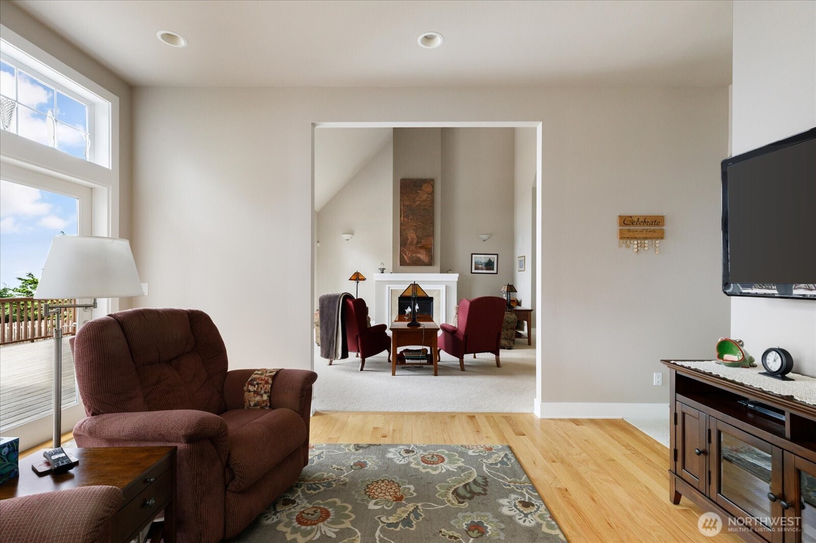 1689 West Beach Road Oak Harbor, WA 98277 - Photo 17 of 40 Gallery Image 17