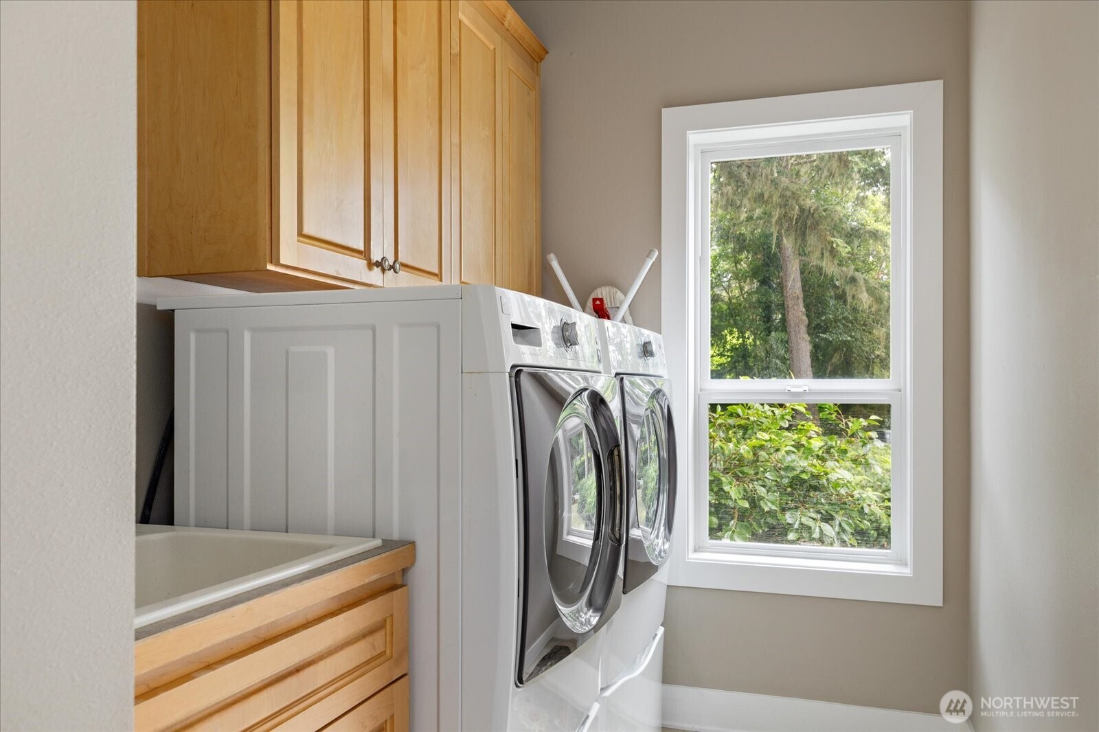 1689 West Beach Road Oak Harbor, WA 98277 - Photo 19 of 40 Gallery Image 19
