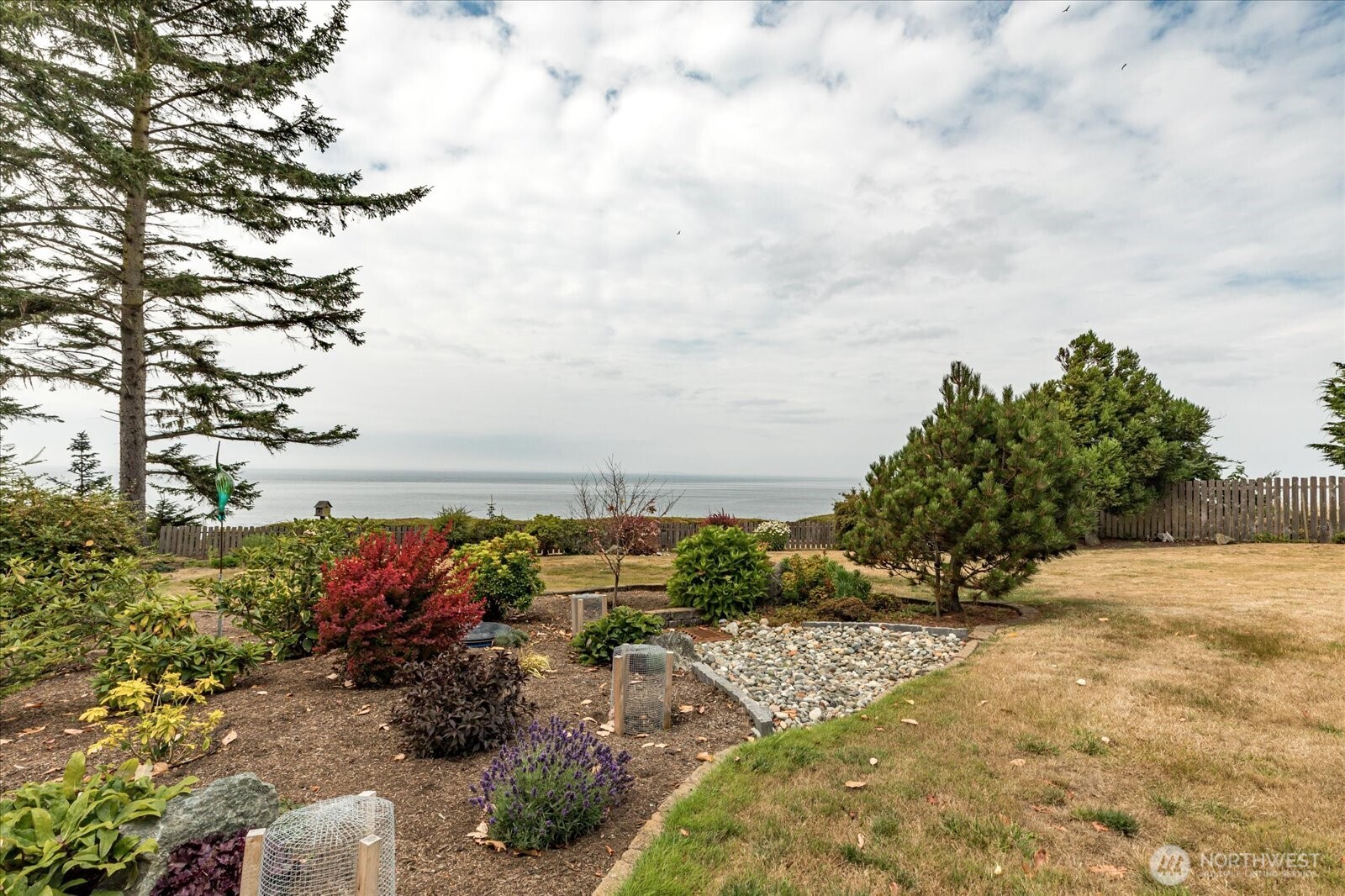1689 West Beach Road Oak Harbor, WA 98277 - Photo 28 of 40 Gallery Image 28