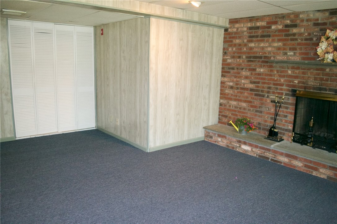 38 Carriage Road Cranston, RI 02920 - Photo 14 of 20 Gallery Image 14