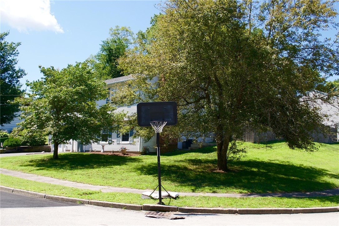 38 Carriage Road Cranston, RI 02920 - Photo 20 of 20 Gallery Image 20