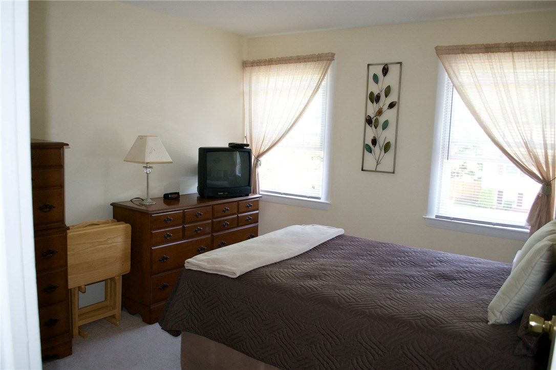 38 Carriage Road Cranston, RI 02920 - Photo 9 of 20 Gallery Image 9