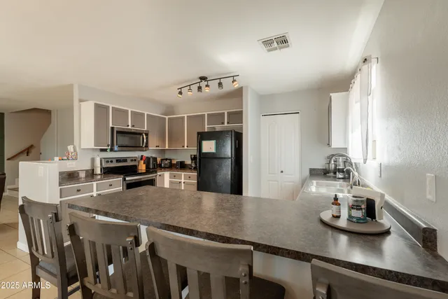 $399,000 | 28572 North Dolomite Lane, San Tan Valley, AZ 85143