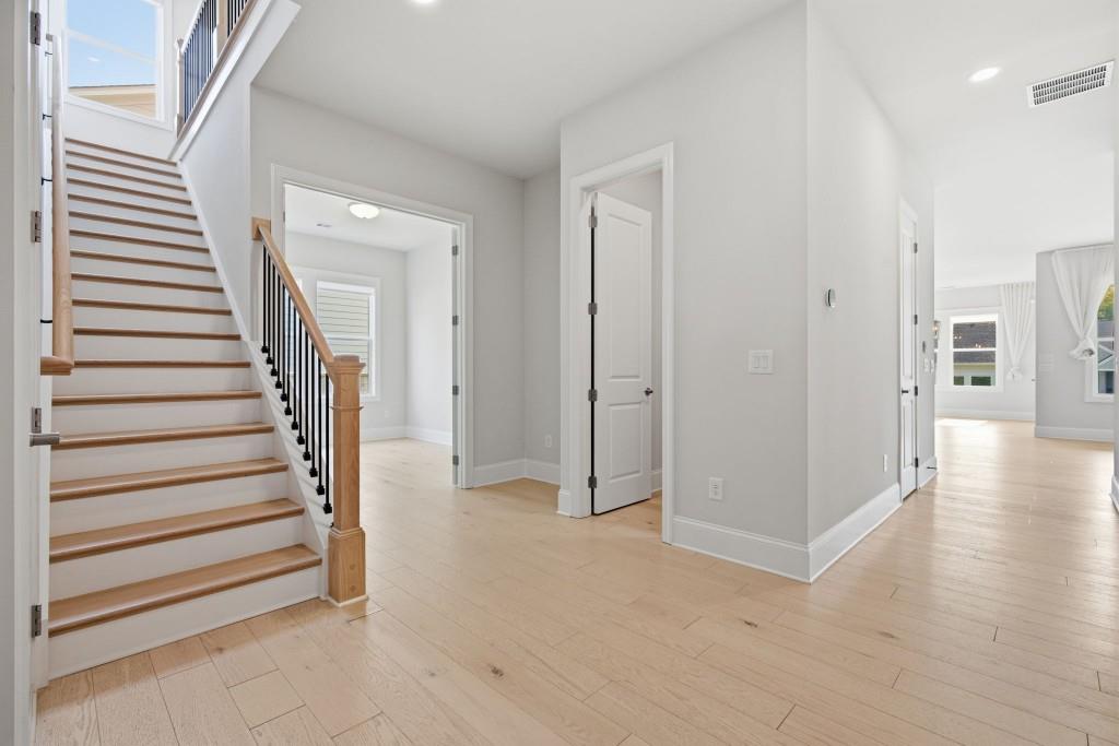 239 Mooney Road Woodstock, GA 30188 - Photo 3 of 40