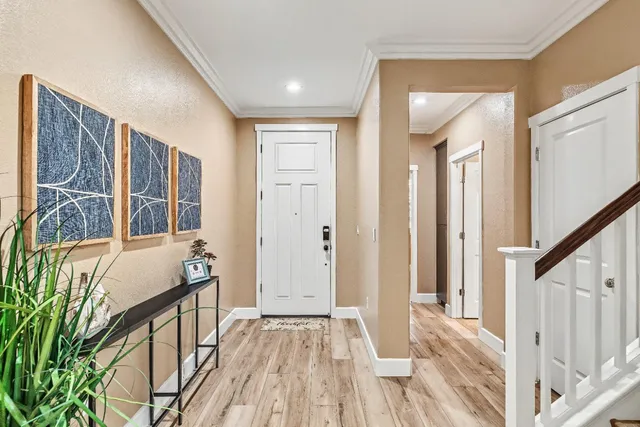 a view of entryway and workspace