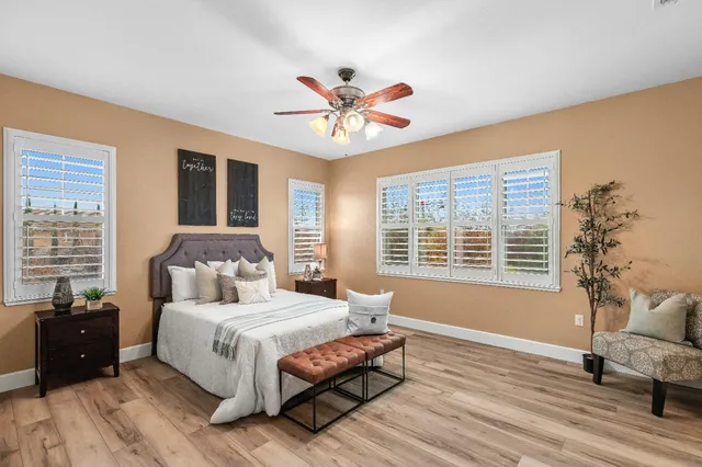 a bathroom with a sink vanity and a mirror