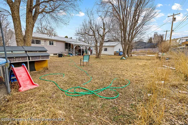 a view of a backyard with a stove