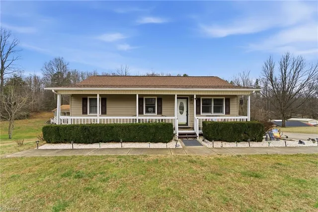 $273,000 | 158 Kimberly Lane, Thomasville, NC 27360