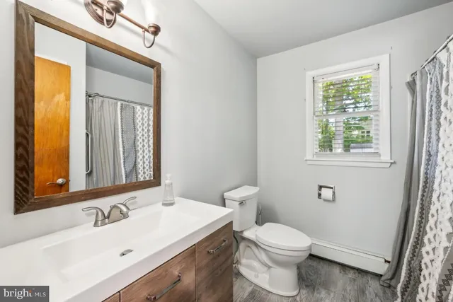 $270,000 | 44 Gardenia Way, Toms River, NJ 08755