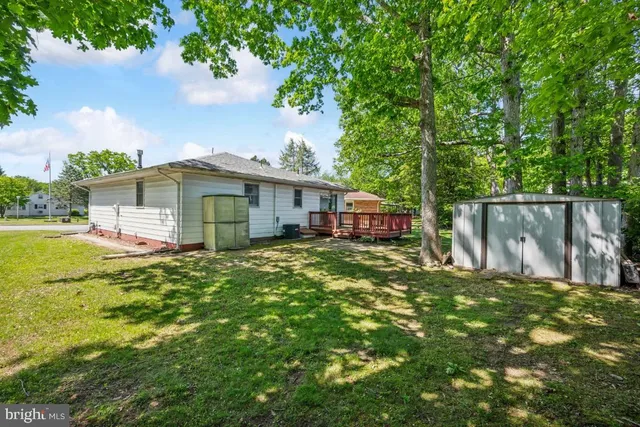 $270,000 | 44 Gardenia Way, Toms River, NJ 08755