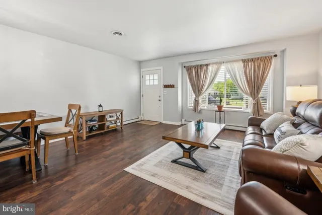 $270,000 | 44 Gardenia Way, Toms River, NJ 08755