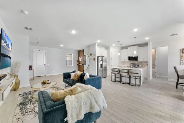 $445,000 | 532 Southwest Sansom Lane, Port St. Lucie, FL 34953