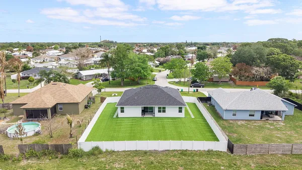 $445,000 | 532 Southwest Sansom Lane, Port St. Lucie, FL 34953