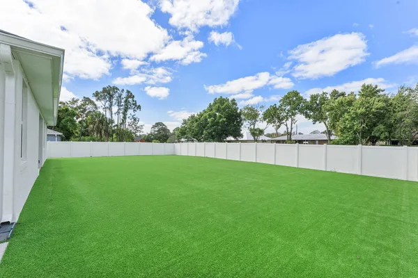 $445,000 | 532 Southwest Sansom Lane, Port St. Lucie, FL 34953