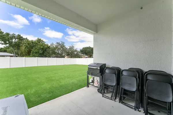 $445,000 | 532 Southwest Sansom Lane, Port St. Lucie, FL 34953