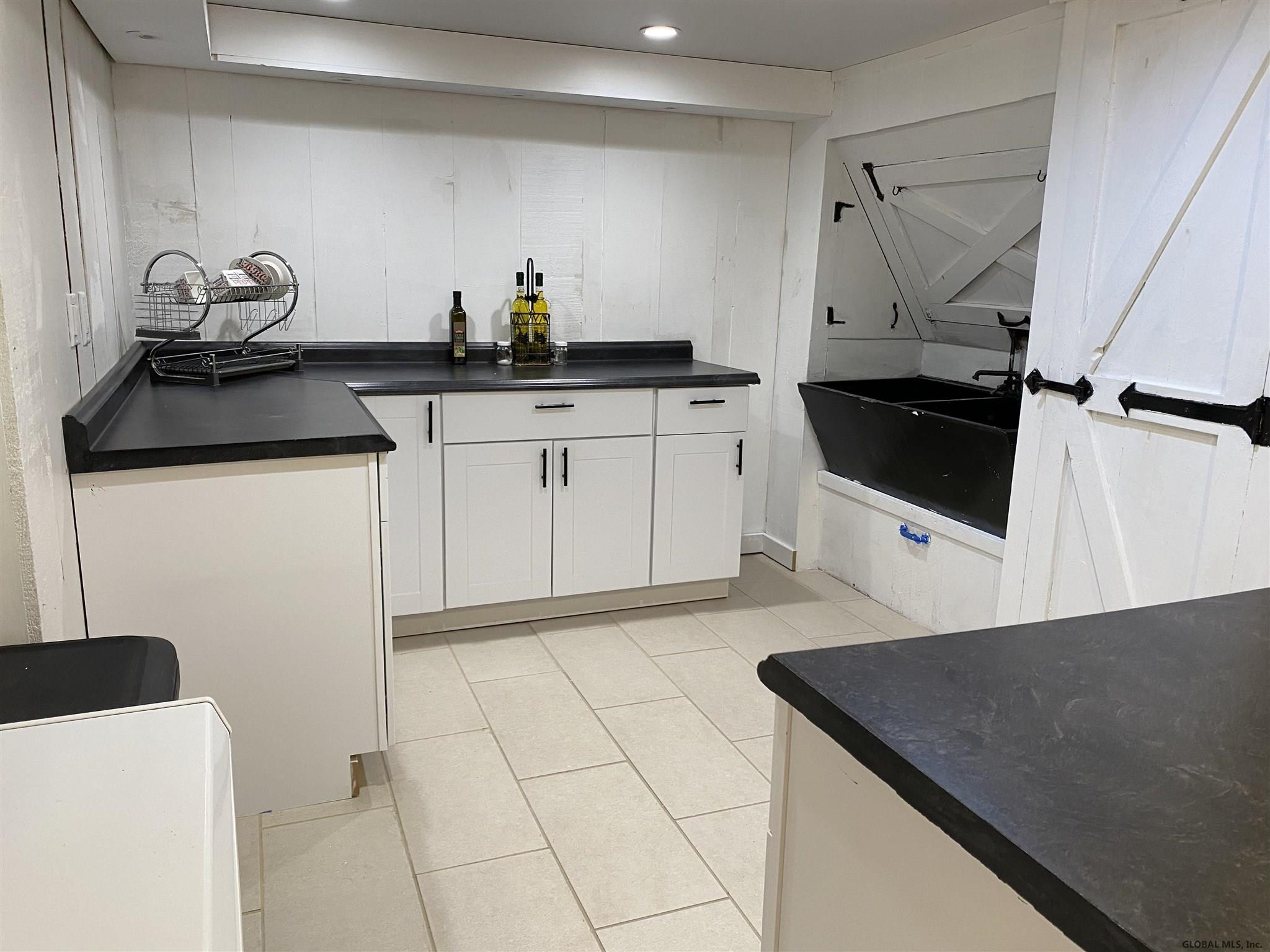 37 Coolidge Road Amsterdam, NY 12010 - Photo 19 of 32 Photo 19