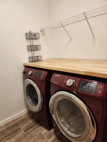 $2,800 | 3668 Fescue Lane, Sarasota, FL 34232