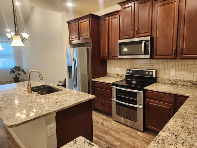 $2,800 | 3668 Fescue Lane, Sarasota, FL 34232