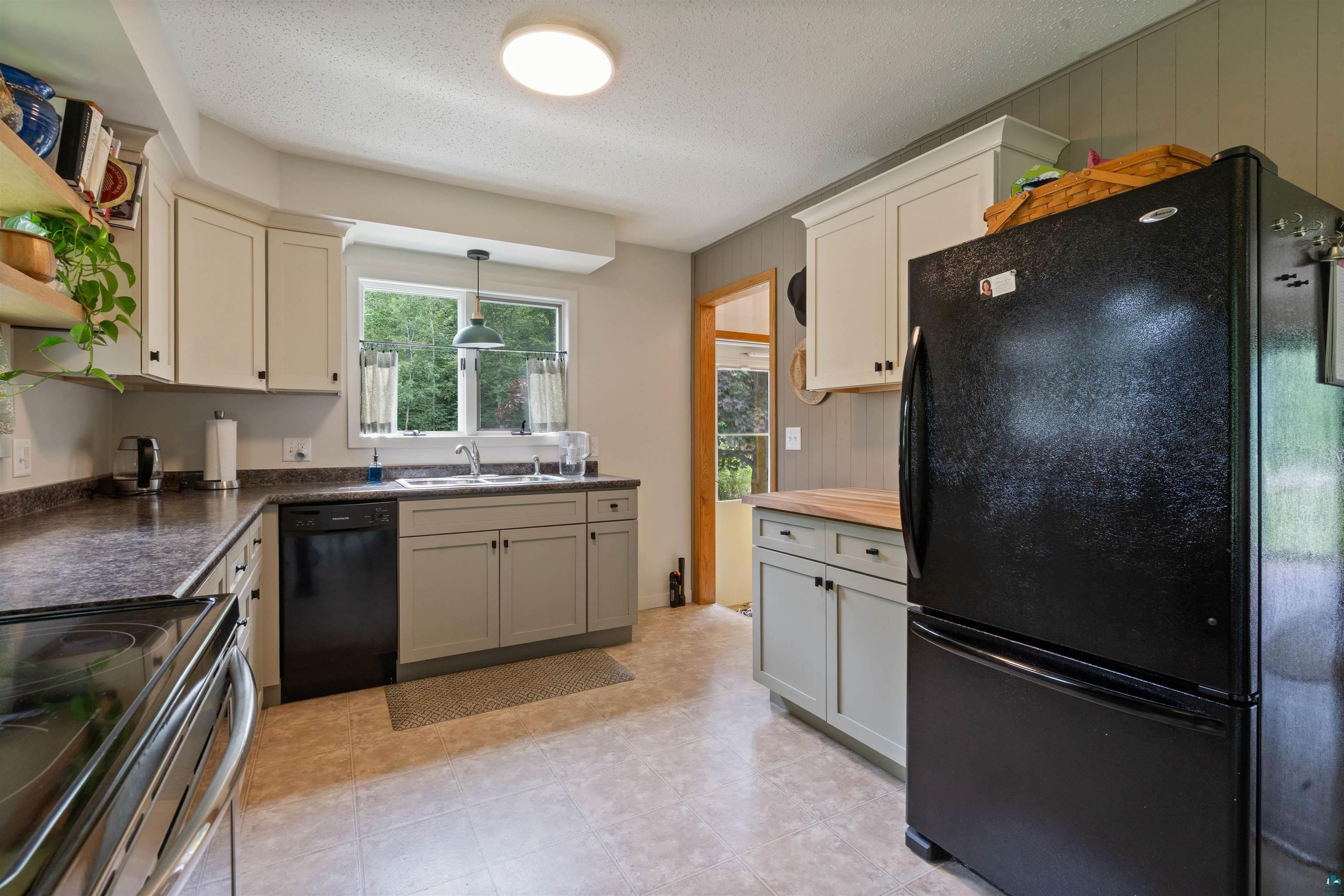 1295 Gault Road Wrenshall, MN 55797 - Photo 12 of 34 Gallery Image 12