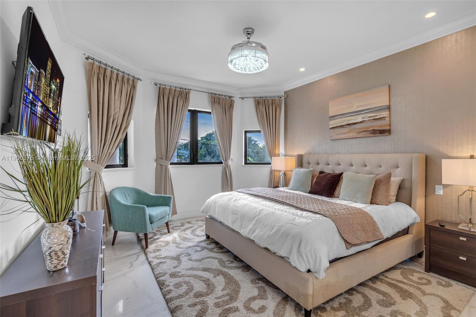 2085 Keystone Boulevard North Miami, FL 33181 - Photo 25 of 77