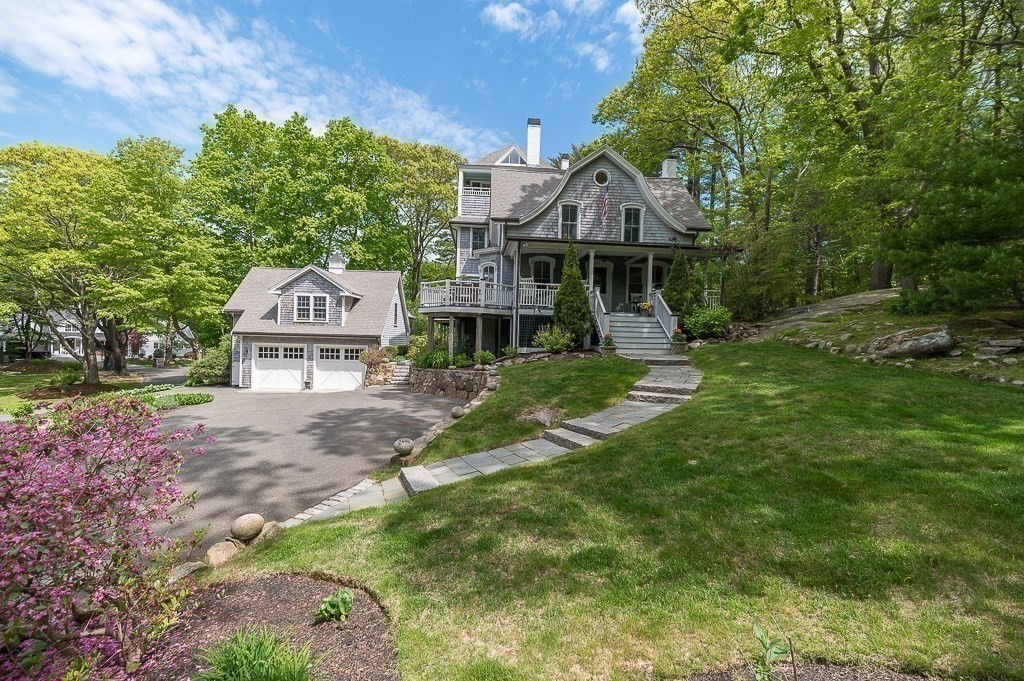 20 Old Neck Road Manchester, MA 01944 - Photo 3 of 32 Gallery Image 3