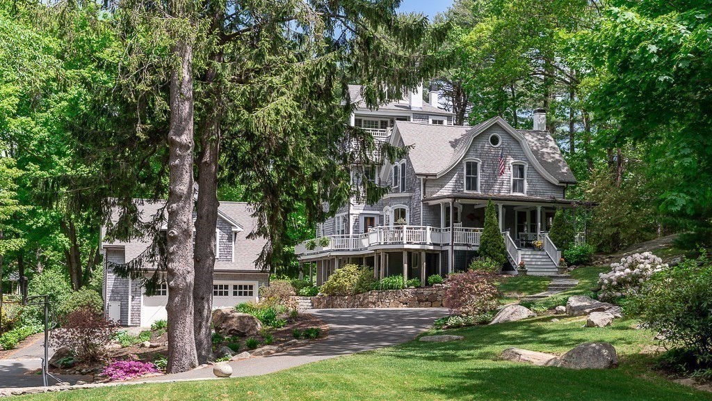20 Old Neck Road Manchester, MA 01944 - Photo 4 of 32 Gallery Image 4