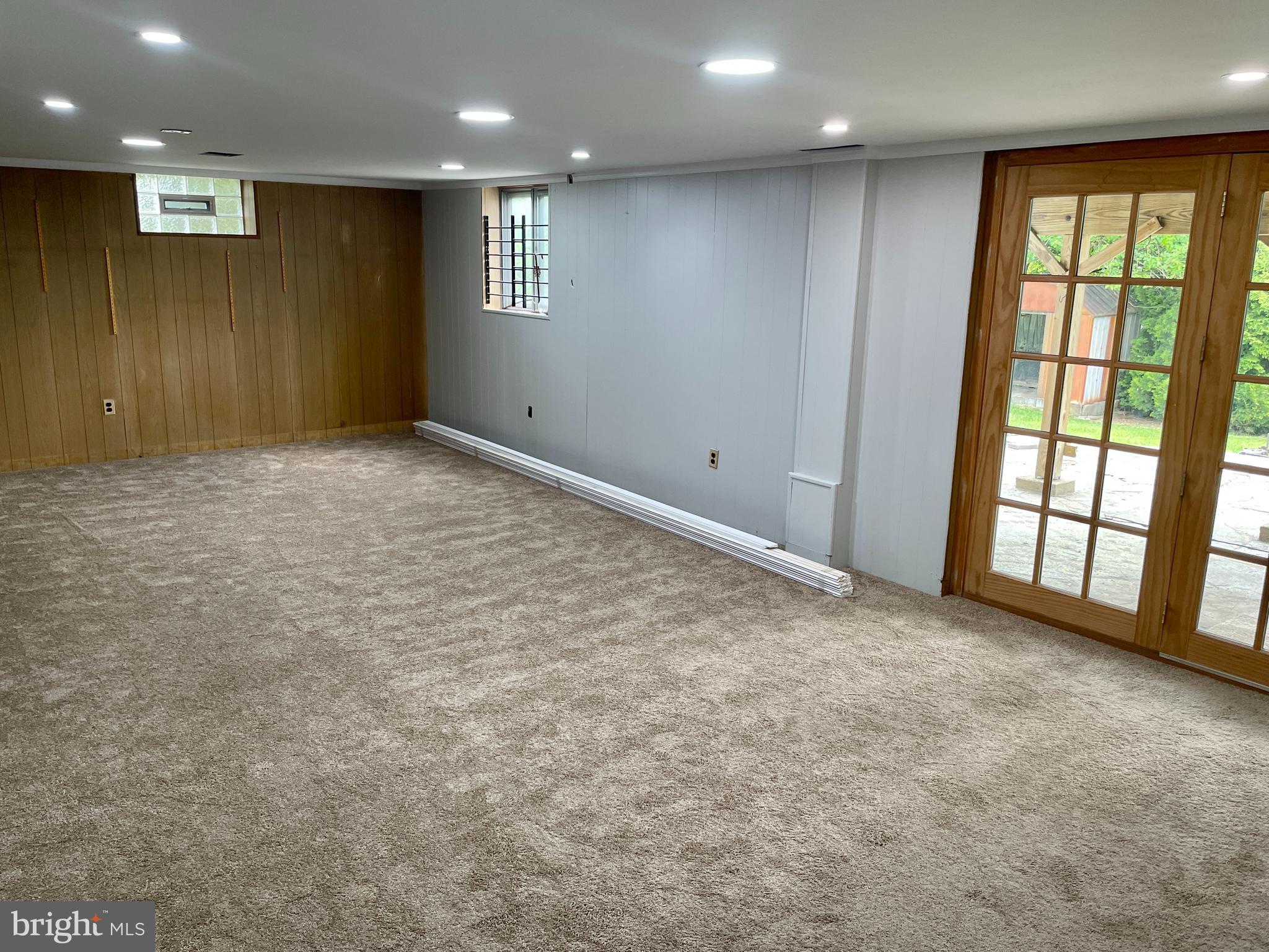6009 Burnt Oak Road Baltimore, MD 21228 - Photo 17 of 24