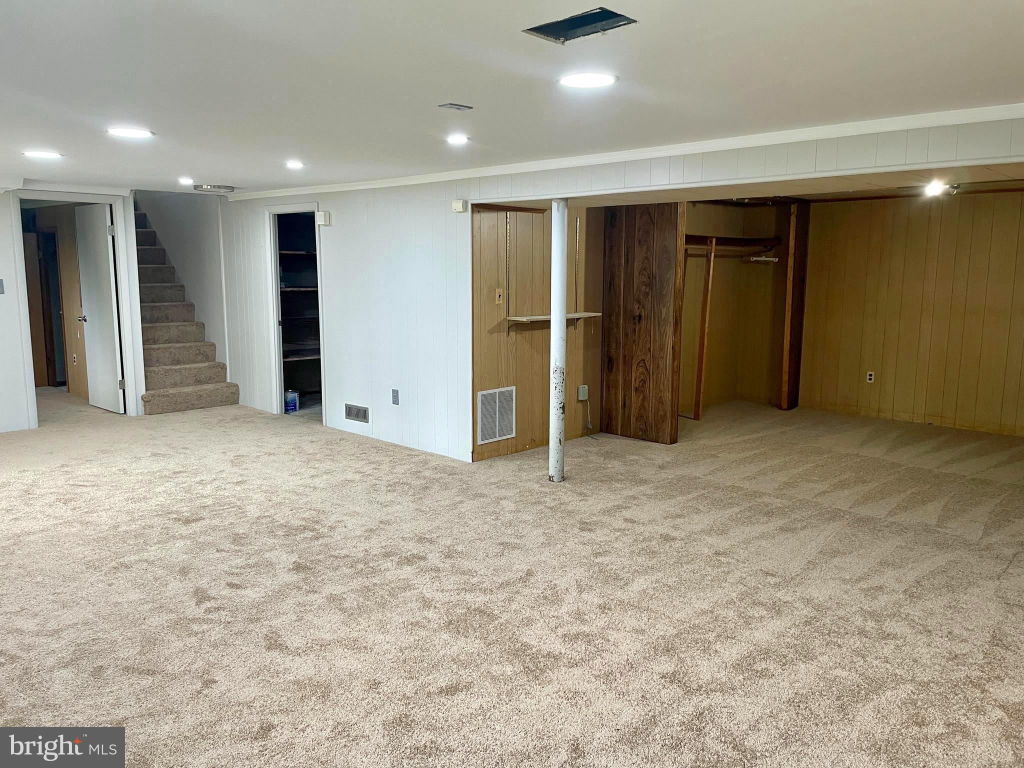 6009 Burnt Oak Road Baltimore, MD 21228 - Photo 18 of 24