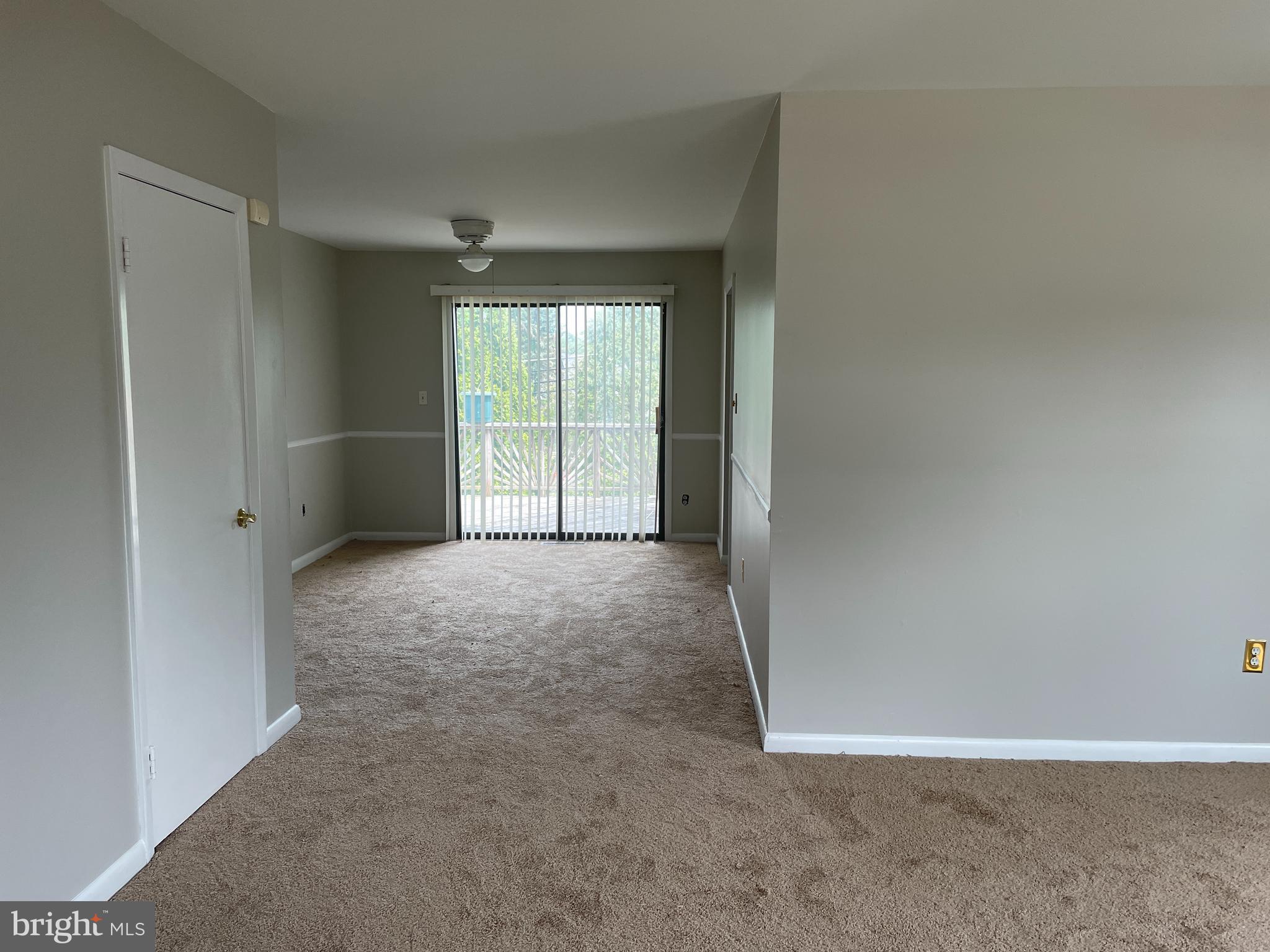 6009 Burnt Oak Road Baltimore, MD 21228 - Photo 7 of 24