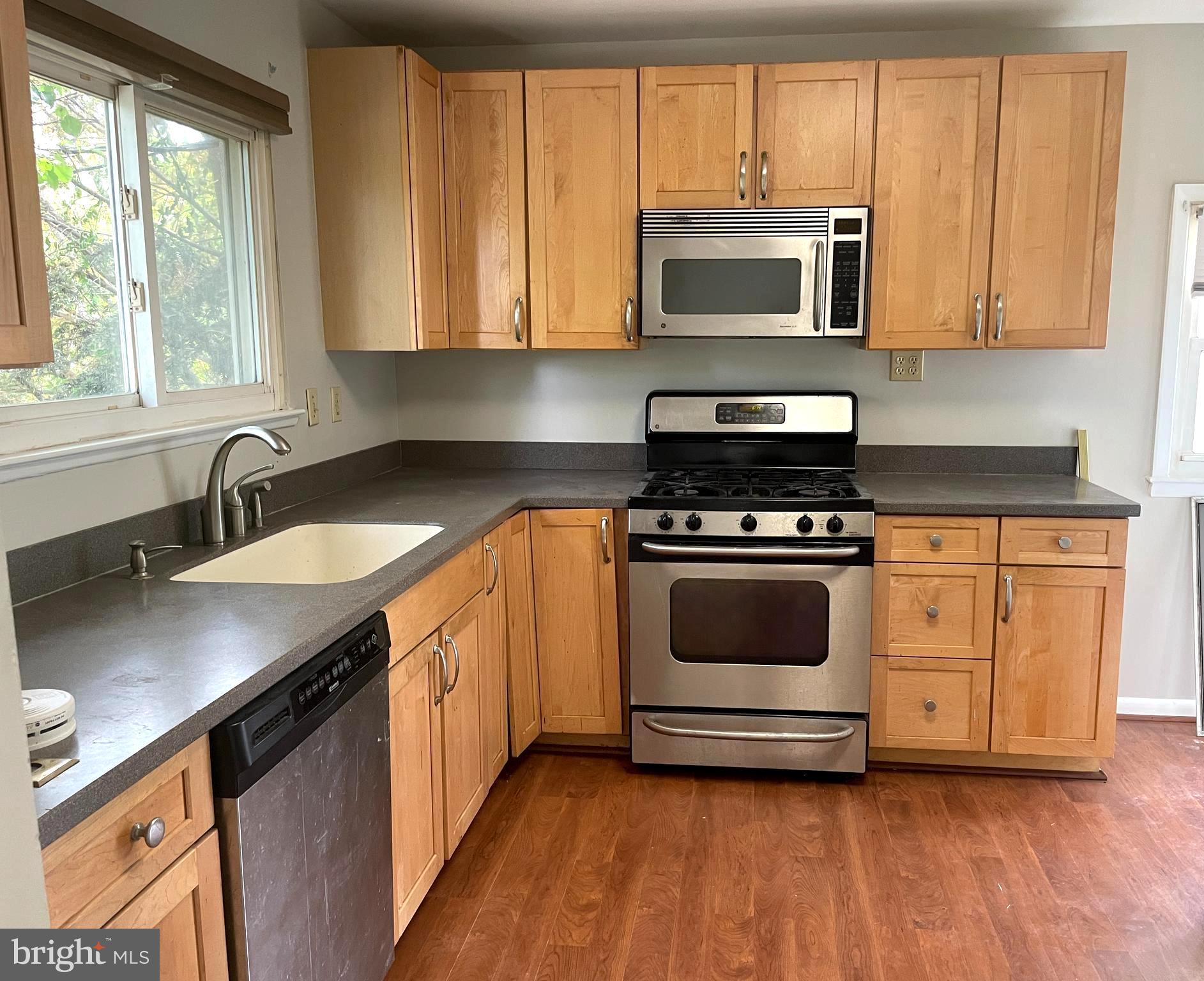 6009 Burnt Oak Road Baltimore, MD 21228 - Photo 9 of 24