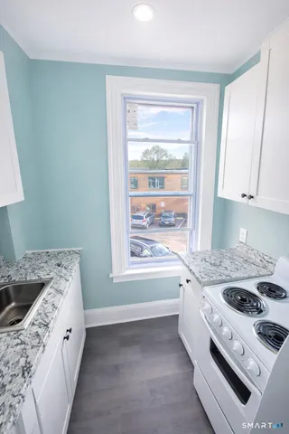 $1,250 | 21 Pearl Street, Unit 2A, Torrington, CT 06790