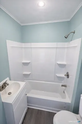 $1,250 | 21 Pearl Street, Unit 2A, Torrington, CT 06790